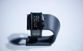 ZTE Nubia Alpha - zegarek na smartfona za 520 USD już w sprzedaży
